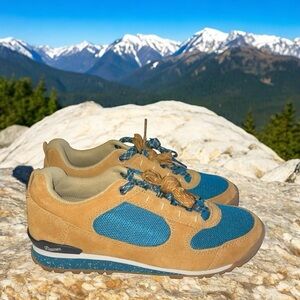 Danner Women’s Jag Low Hiking shoe Size 8 Prairie Sand/Deep Teal NWOT